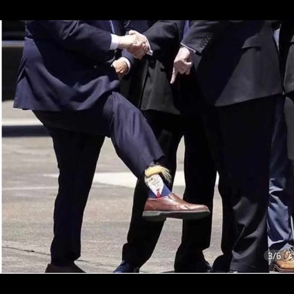 Donald Trump Socks Blue Crew Dress Socks Gift - Picture 3 of 3